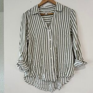 2/$40 Alexander Jordan | Women’s White Green Stripe Long Sleeve Button Up